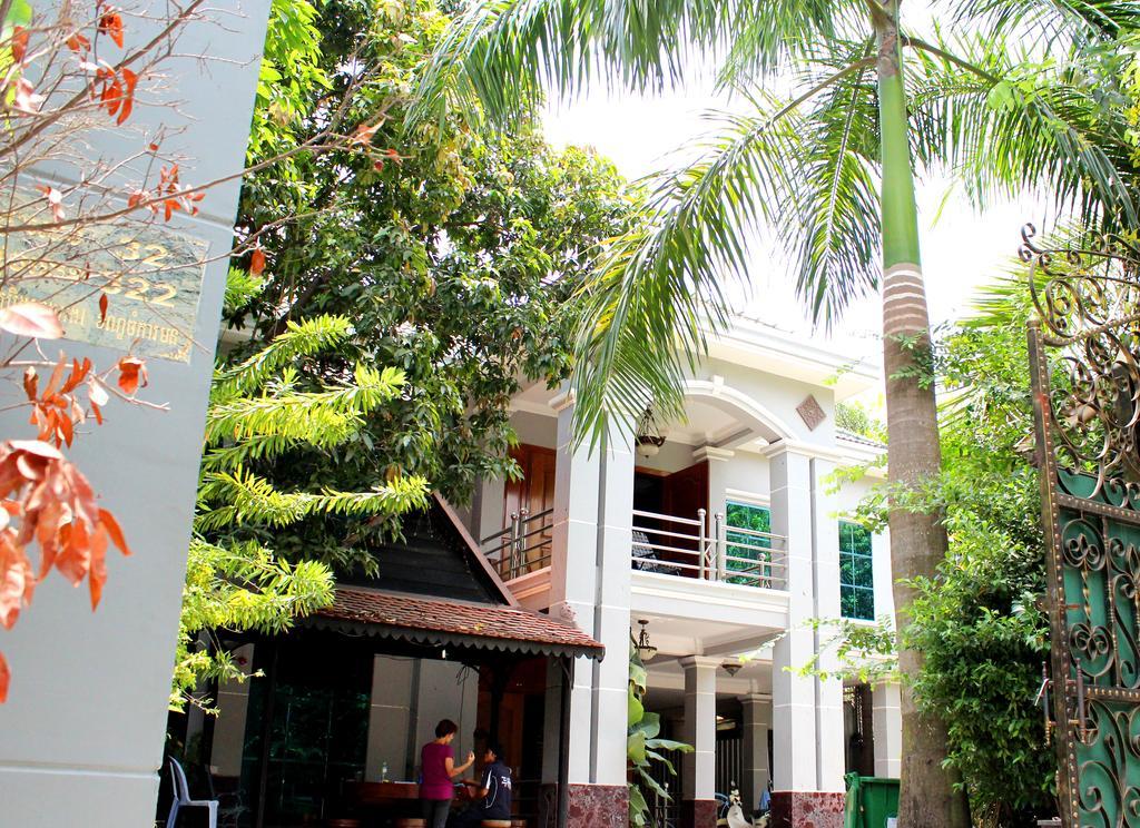 Envoy Hostel Phnom Pen Exterior foto